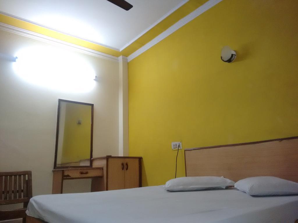 Hotel Prince Palace Nové Dillí Exteriér fotografie